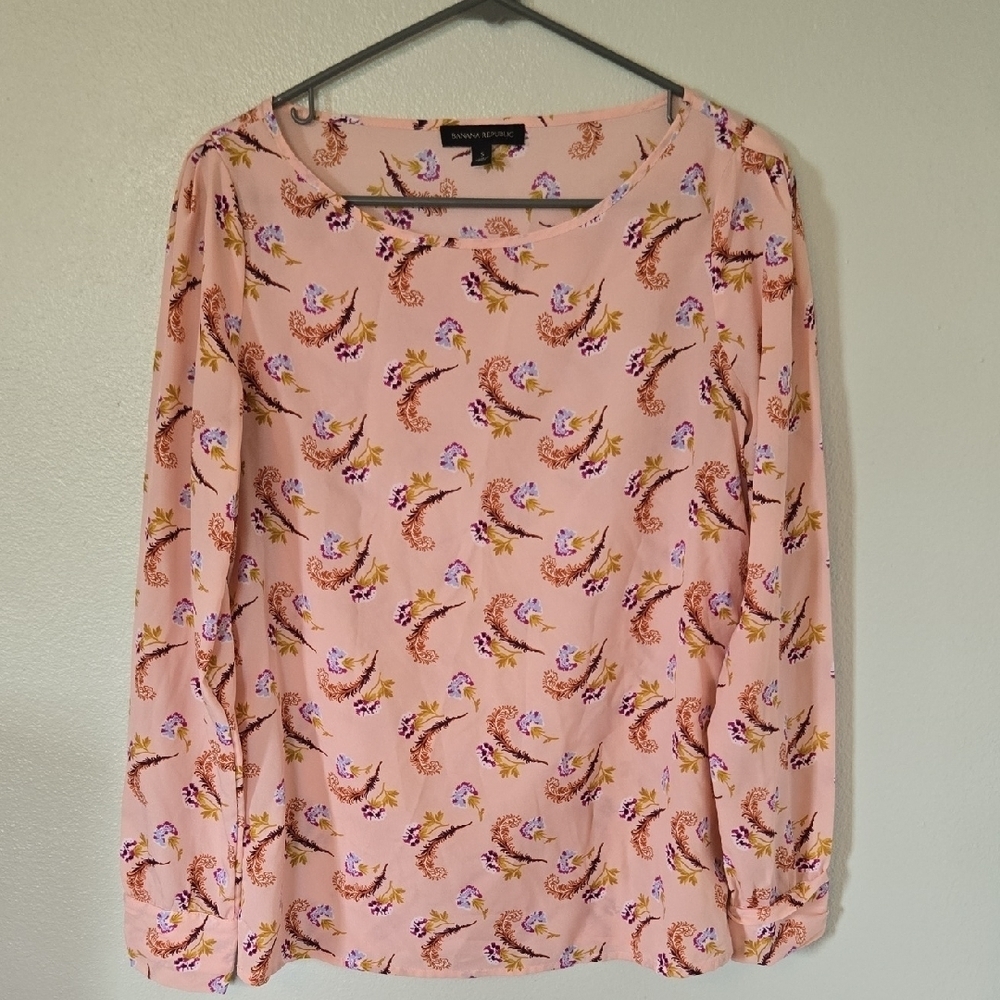 Banana Republic Pink Paisley Chiffon Top Size Small - Picture 1 of 6